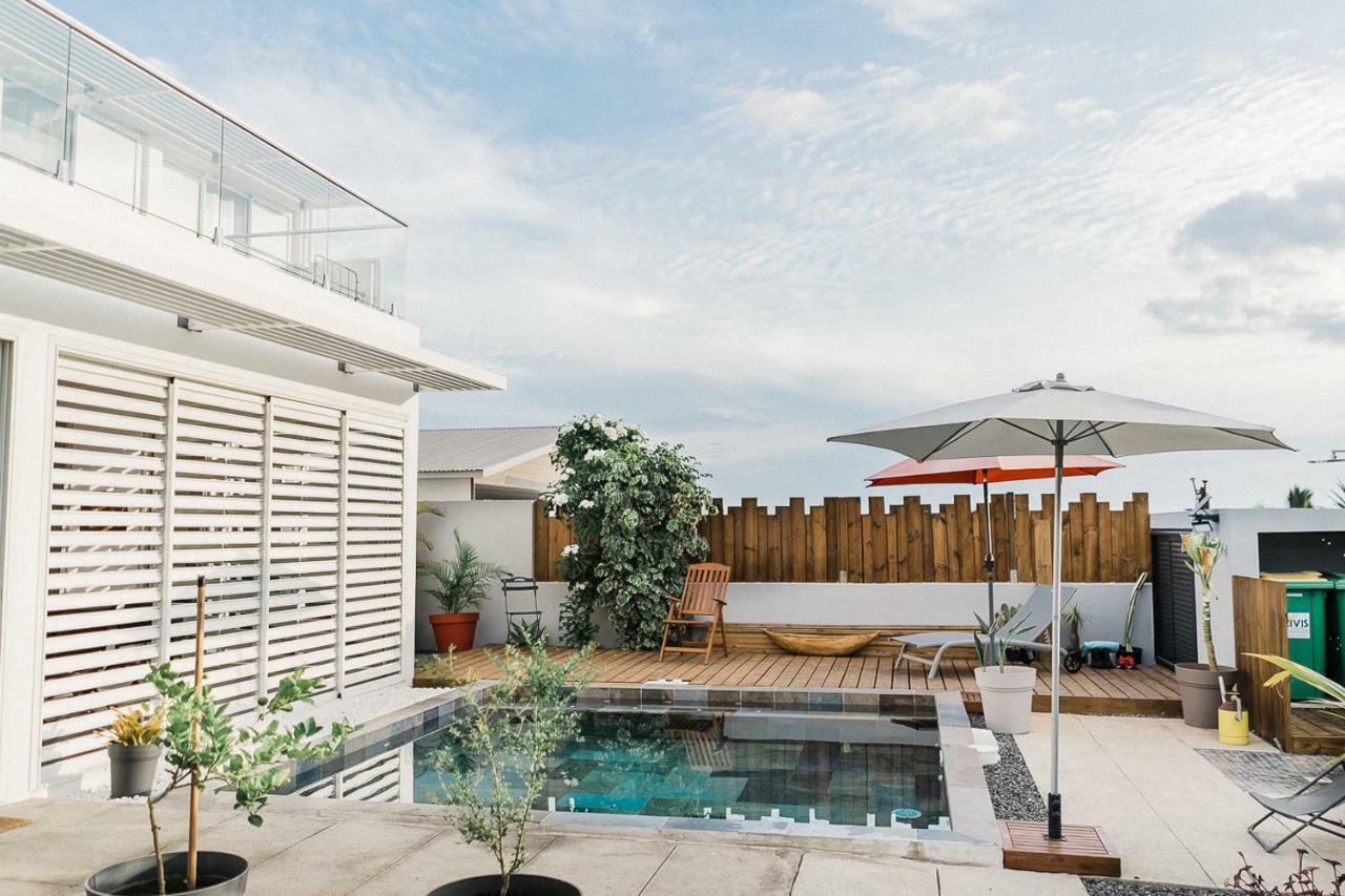 Maison Tonga Piscine Jaccuzi Saint Pierre Exterior foto